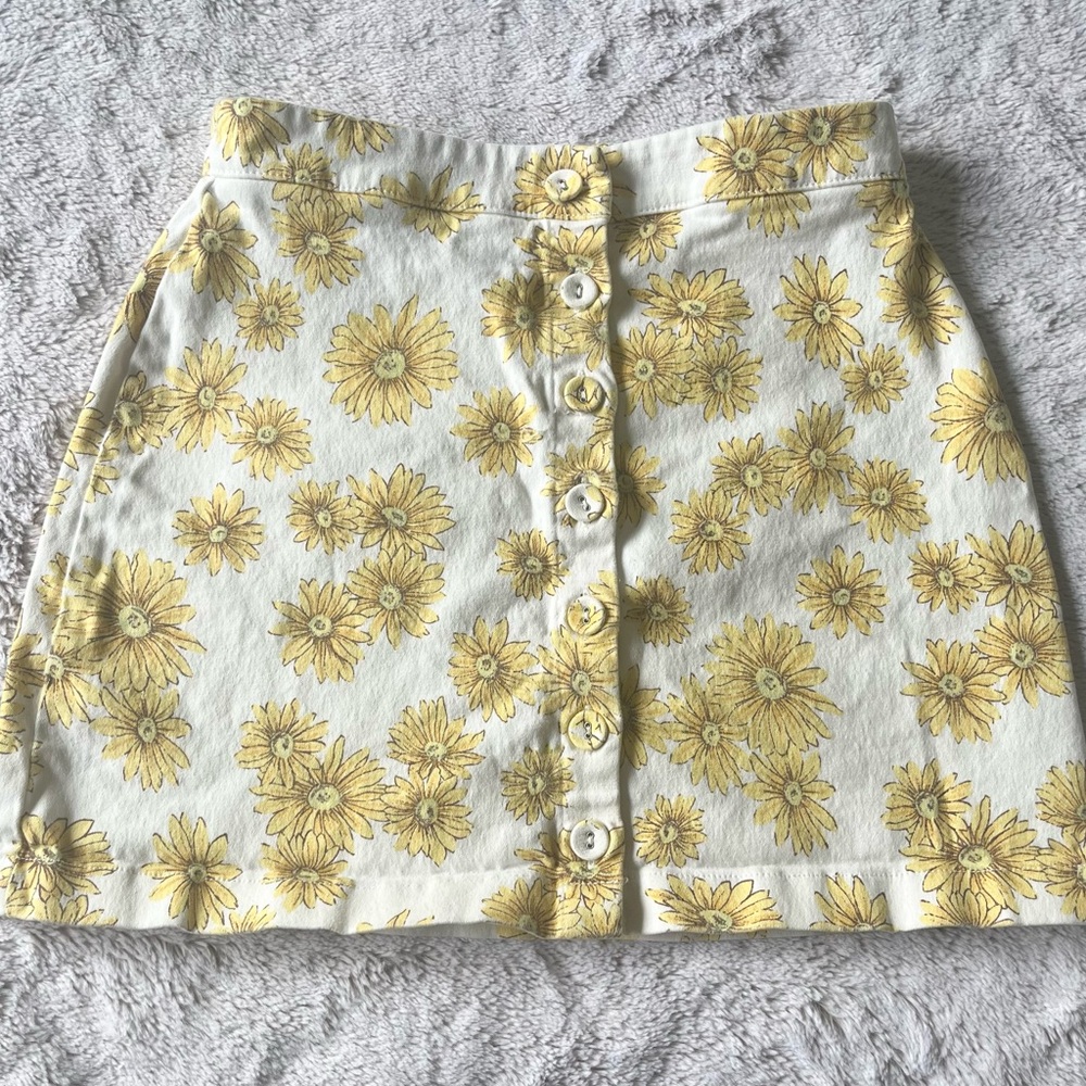 Forever 21 Yellow Floral Mini Skirt